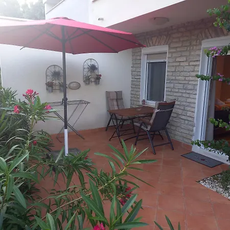 Villa Fontana Sukosan Exterior photo